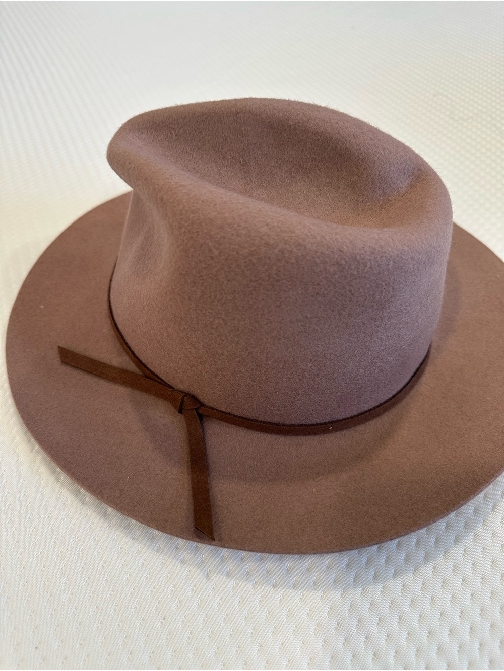 House of Harlow 1960 Blush Pink Felt Fedora with Black Trim